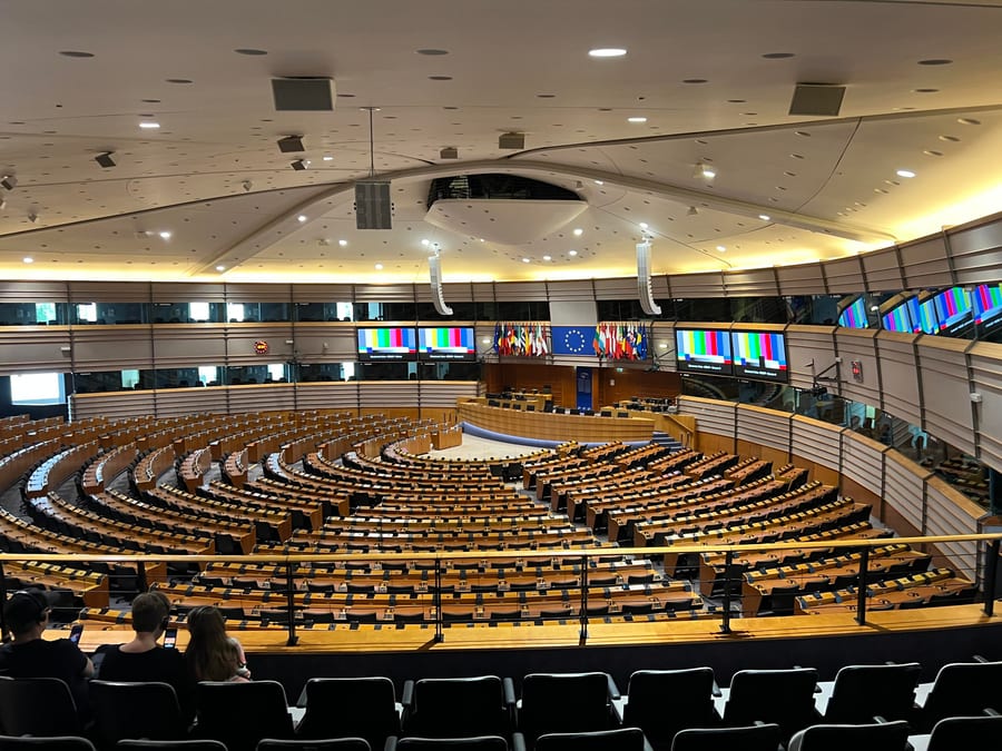 Empty Chamber, Full Weight